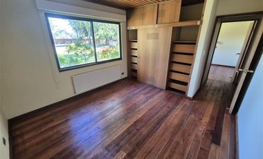 Casa en Arriendo en Av. Octavio Jara Wolf