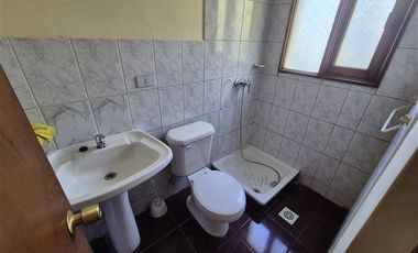 Casa en Arriendo en Av. Octavio Jara Wolf