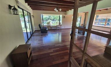 Casa en Arriendo en Av. Octavio Jara Wolf