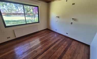 Casa en Arriendo en Av. Octavio Jara Wolf