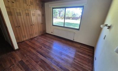 Casa en Arriendo en Av. Octavio Jara Wolf