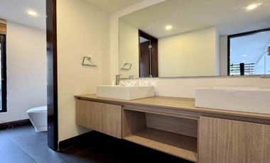 Arriendo - Espectacular Casa en Yerbabuena - Amplios Espacios y Diseño de Lujo