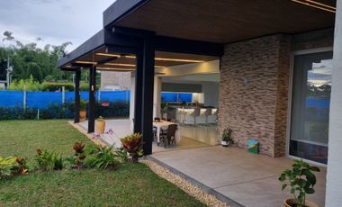 CASA CAMPESTRE EN ARRIENDO EN ARMENIA