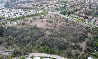 GRAN TERRENO COMERCIAL Y HABITACIONAL
