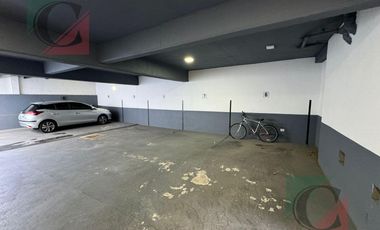 Departamento 2 ambientes con balcon y cochera  amplio  en Remedios De Escalada