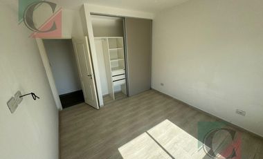 Departamento 2 ambientes con balcon y cochera  amplio  en Remedios De Escalada