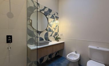 Casa reciclada nueva calidad premium en Lourdes