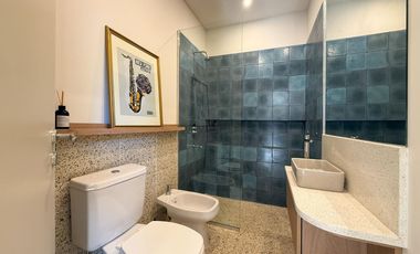 Casa reciclada nueva calidad premium en Lourdes