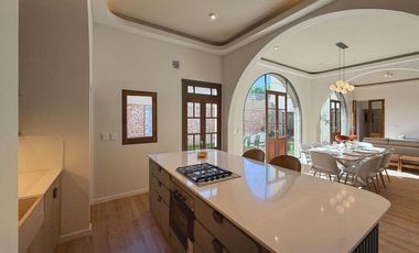 Casa reciclada nueva calidad premium en Lourdes