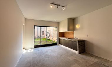 Casa reciclada nueva calidad premium en Lourdes