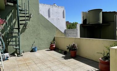 PH 5 AMB. EN 1ER PISO CON COCHERA