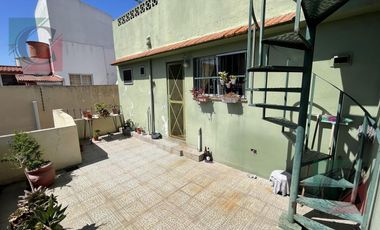 PH 5 AMB. EN 1ER PISO CON COCHERA