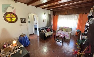 PH 5 AMB. EN 1ER PISO CON COCHERA