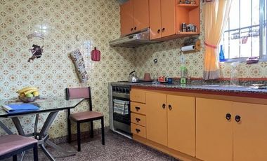 PH 5 AMB. EN 1ER PISO CON COCHERA