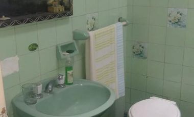 Casa  con lote de 8,66 x 46,5 con dos viviendas  - Sarandi