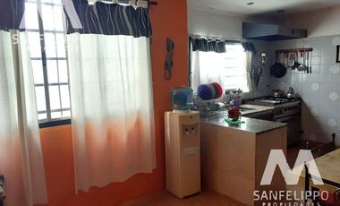 Casa - Venta -  Villa Dominico