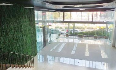 Renta Local a pie de calle en Santa Fe  (F)