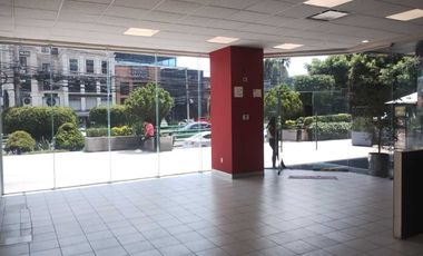 Local en renta en Lomas de Chapultepec en Av Palmas  (F)