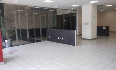 Local en renta en Lomas de Chapultepec en Av Palmas  (F)