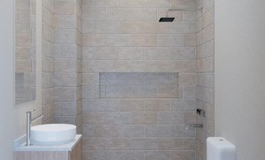 Departamento con cochera y patio