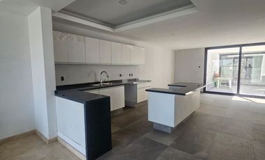 Casa en renta en Bosque Real en una privada!!!!! Super oportunidad (F)