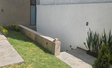 Casa en renta en Bosque Real en una privada!!!!! Super oportunidad (F)