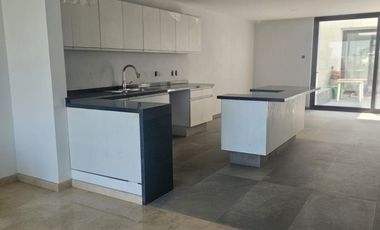 Casa en renta en Bosque Real en una privada!!!!! Super oportunidad (F)