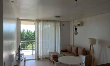 CON  VISTA  A LAGUNA!