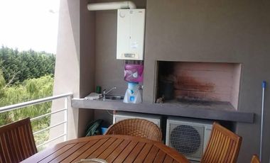 CON  VISTA  A LAGUNA!