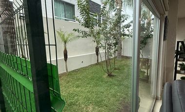 Casa en venta en Valle Imperial Jardines del Palacio Real