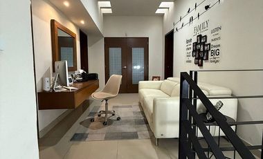 Casa en venta en Valle Imperial Jardines del Palacio Real