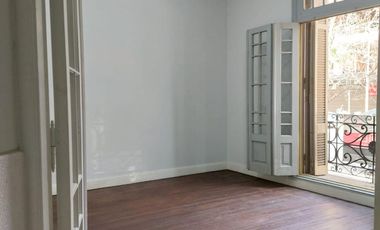 Amplia Casona para uso Comercial B° General Paz