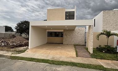 CASA EN PRIVADA NADIRA EN CONKAL, YUCATAN