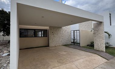 CASA EN PRIVADA NADIRA EN CONKAL, YUCATAN