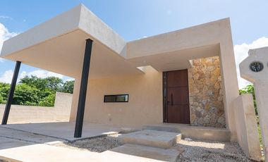 CASA SAKCHE EN VENTA EN BACA MODELO C