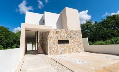CASA SAKCHE EN VENTA EN BACA MOD B