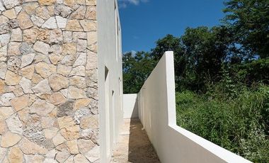 CASA SAKCHE EN VENTA EN BACA MOD B
