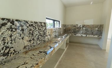 CASA SAKCHE EN VENTA EN BACA MOD B