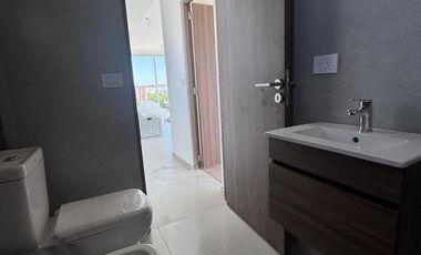 Departamento en venta un dormitorio sexto piso con balcón al frente sobre calle 17 esquina 42