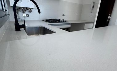 Departamento en venta un dormitorio sexto piso con balcón al frente sobre calle 17 esquina 42