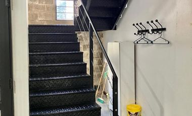 Local en  EXCELENTE UBICACION