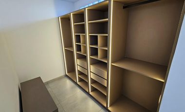 Casa Venta en Distrito Sur. 3 dormitorios escritorio