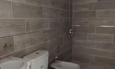 Departamento en  Alquiler 2 ambientes con cochera Morón