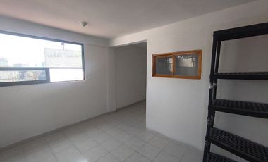 Se Renta Oficina en Los Pirules