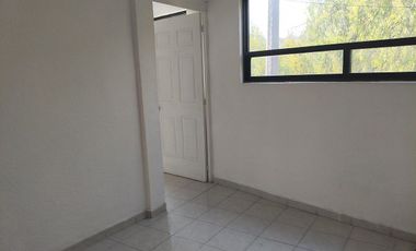 Se Renta Oficina en Los Pirules