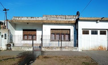 Casa - Claypole