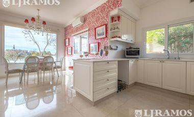 4 DORMITORIOS y ESCRITORIO. LOTE INTERNO.