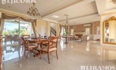 4 DORMITORIOS y ESCRITORIO. LOTE INTERNO.