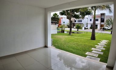 VENTA DE CASA EN FRACCIONAMIENTO