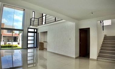 VENTA DE CASA EN FRACCIONAMIENTO